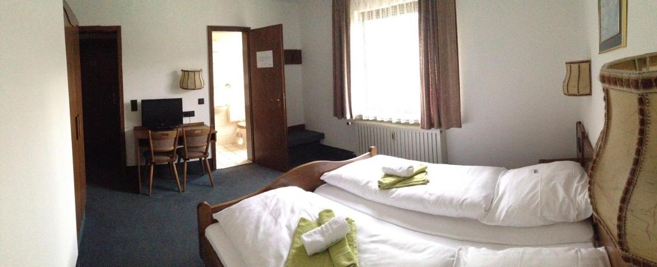 Goldene Rose Aparthotel Ebersbach an der Fils Exterior photo