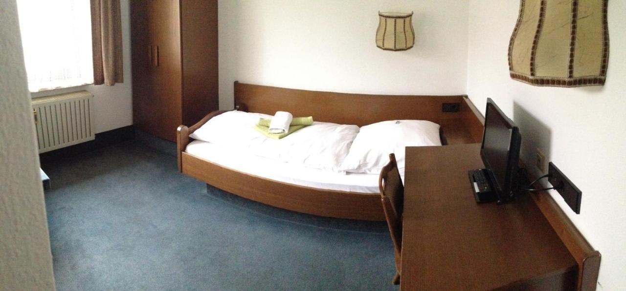 Goldene Rose Aparthotel Ebersbach an der Fils Exterior photo